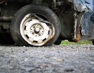 Miniatura: Wypadki powoduje zły stan techniczny aut....