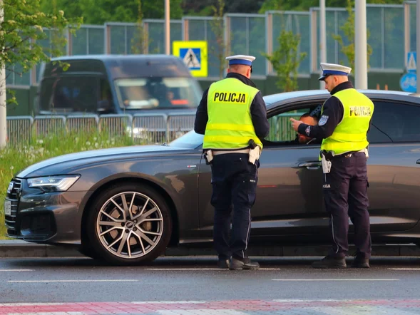 Miniatura: Wielka obława drogówki potrwa kilka dni....